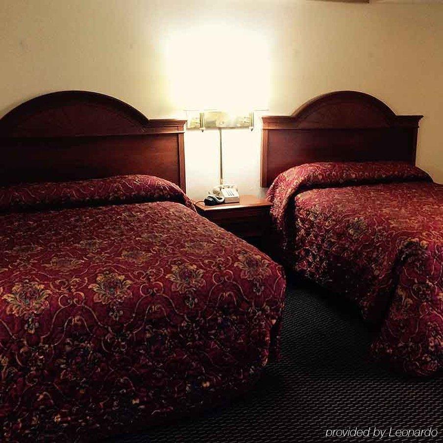 Travelers Inn מידווסט סיטי מראה חיצוני תמונה