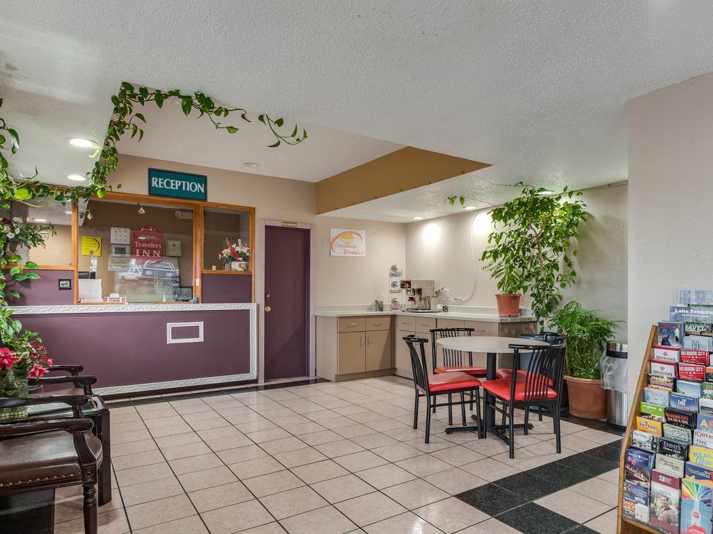 Travelers Inn מידווסט סיטי מראה חיצוני תמונה