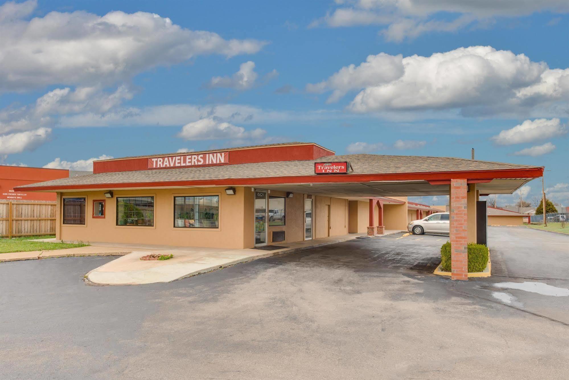 Travelers Inn מידווסט סיטי מראה חיצוני תמונה