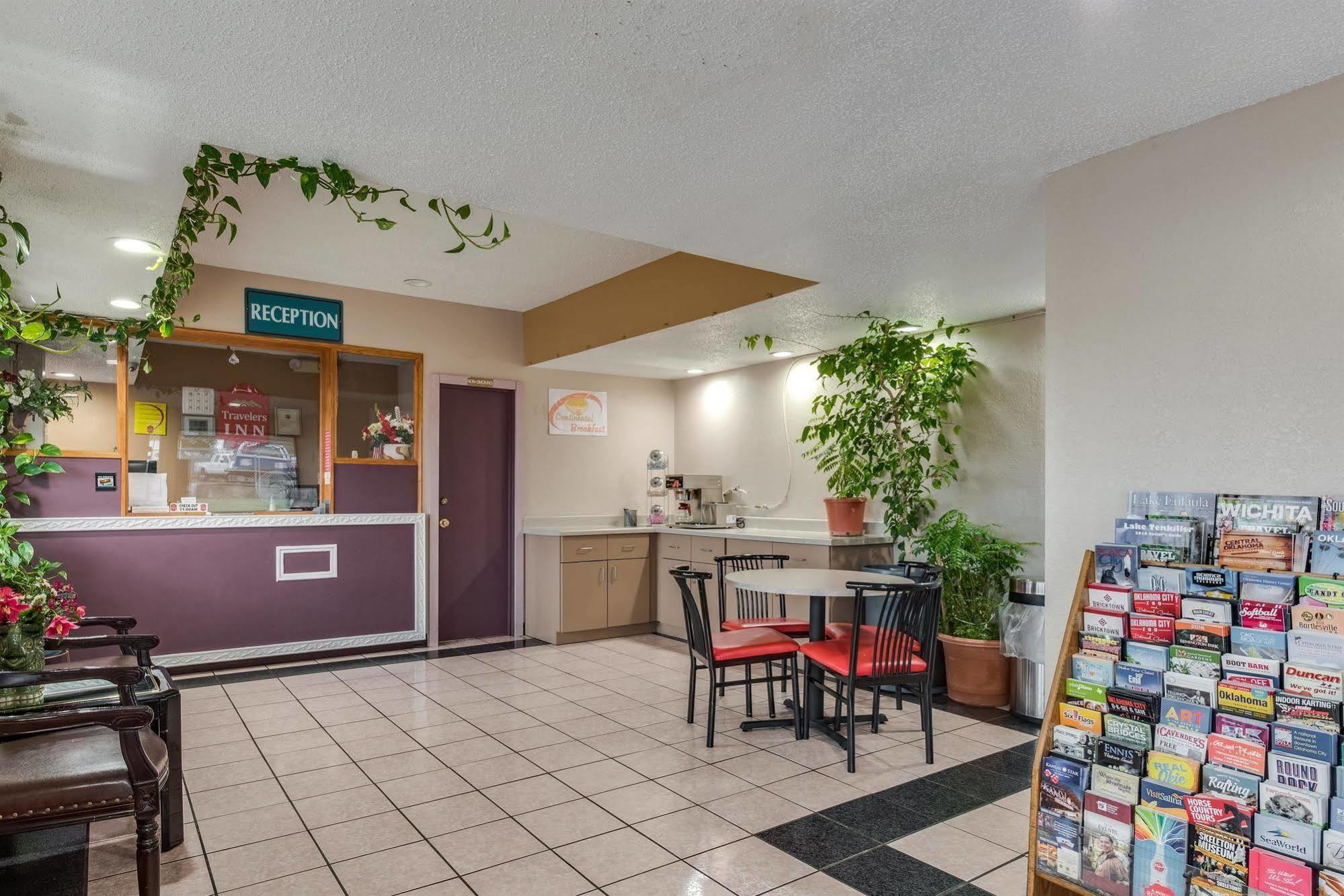 Travelers Inn מידווסט סיטי מראה חיצוני תמונה